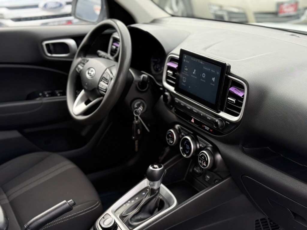 2020 Hyundai Venue Image 17