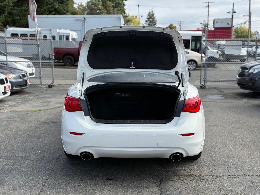2014 INFINITI Q50 Image 7