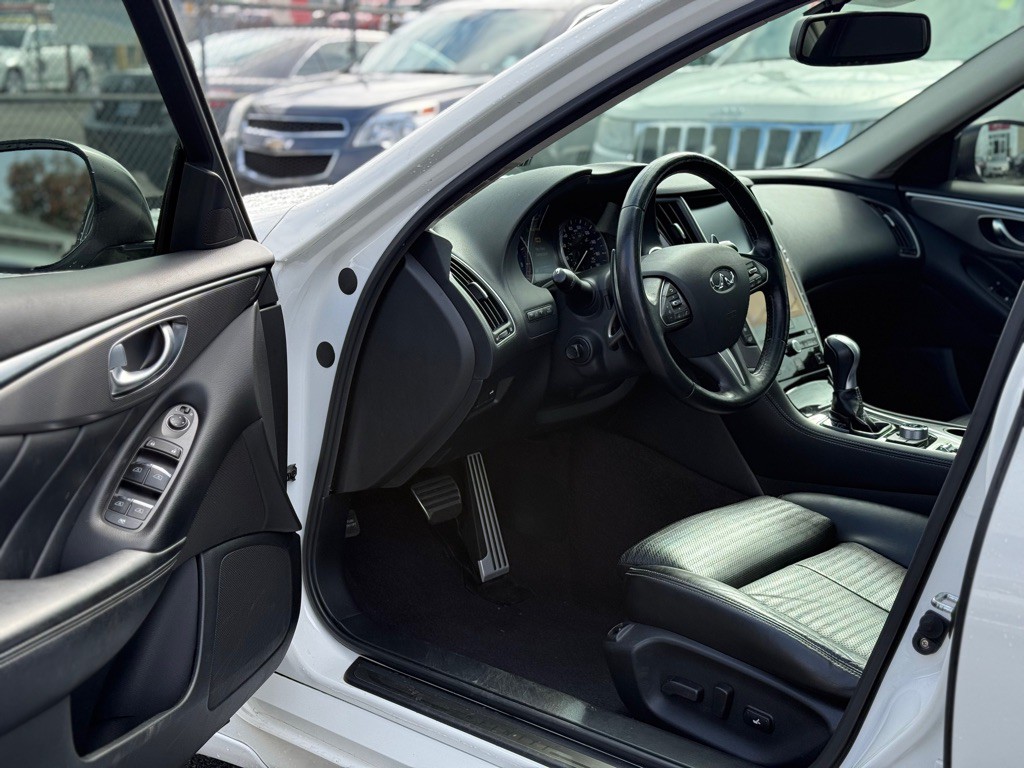 2014 INFINITI Q50 Image 8