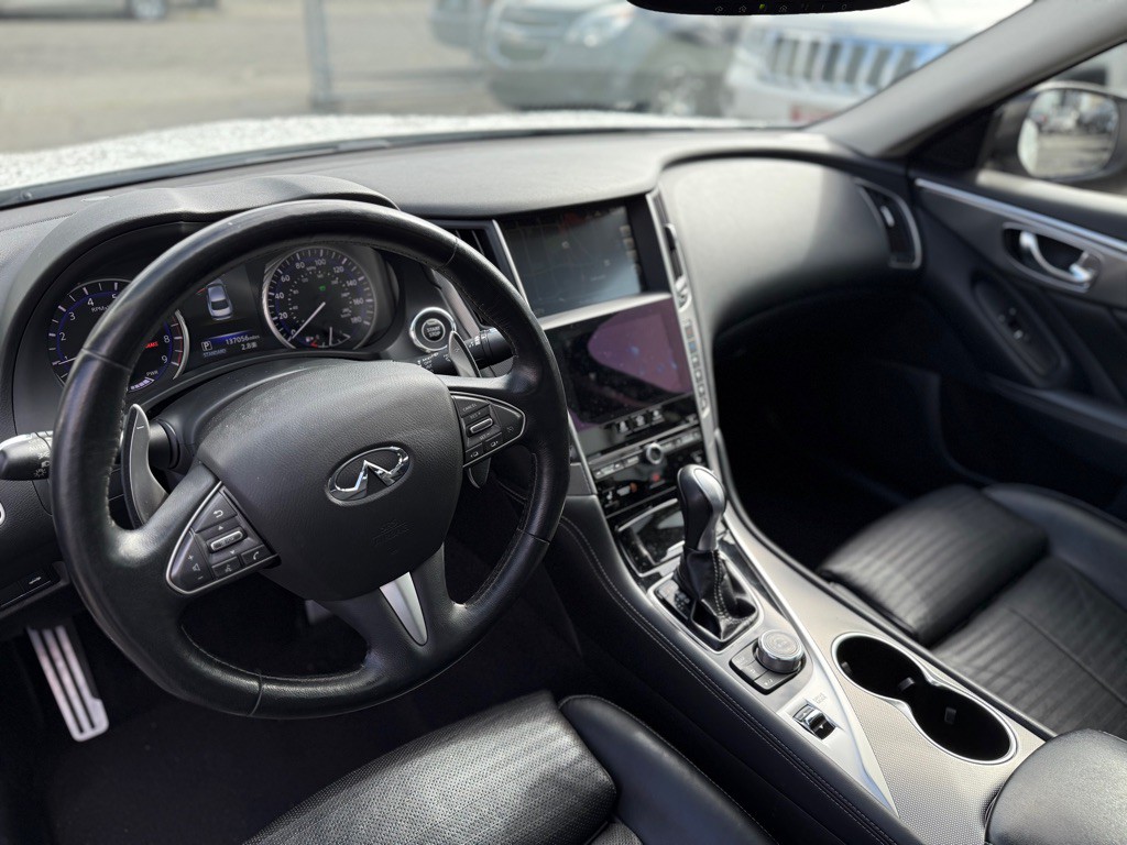 2014 INFINITI Q50 Image 10