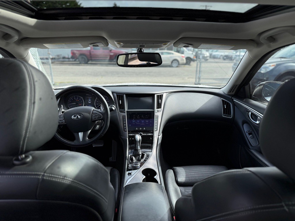 2014 INFINITI Q50 Image 12