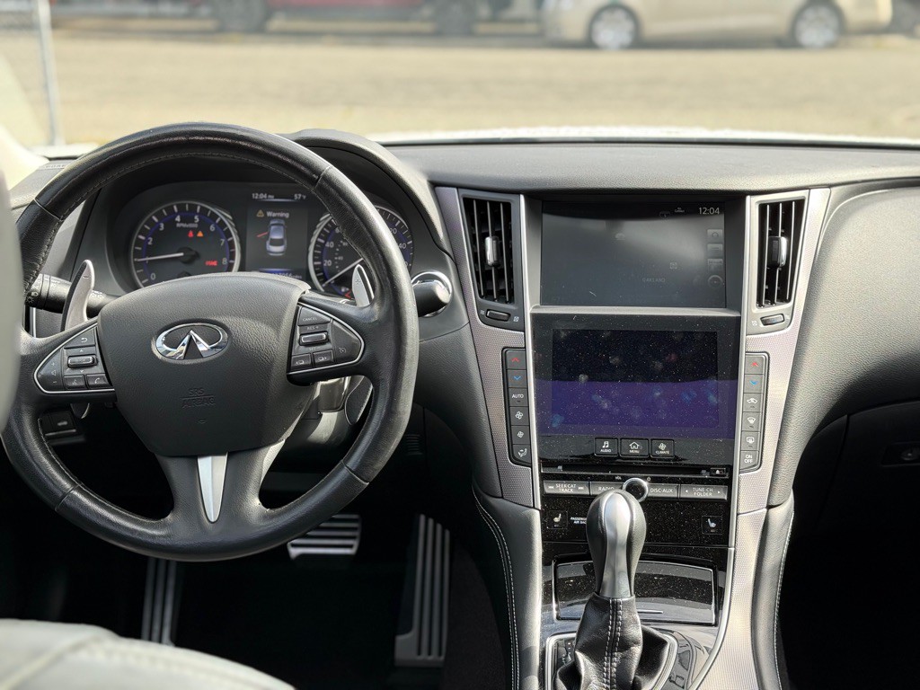 2014 INFINITI Q50 Image 13
