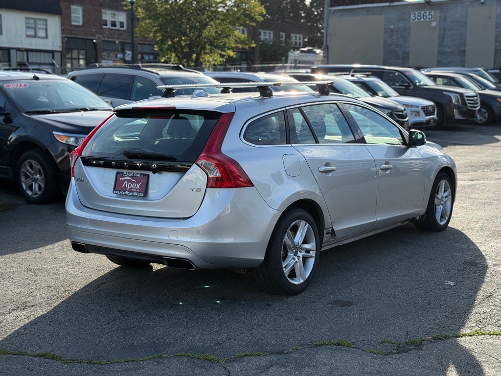2015 Volvo V60 Image 4