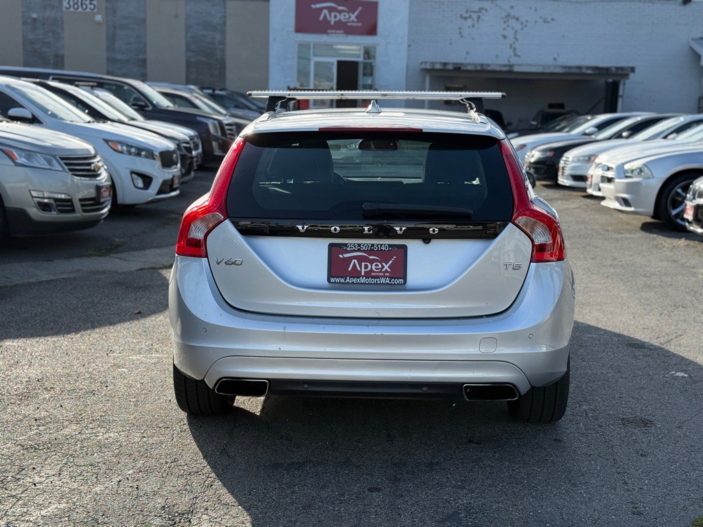 2015 Volvo V60 Image 6