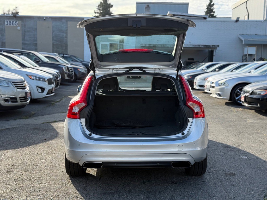 2015 Volvo V60 Image 7
