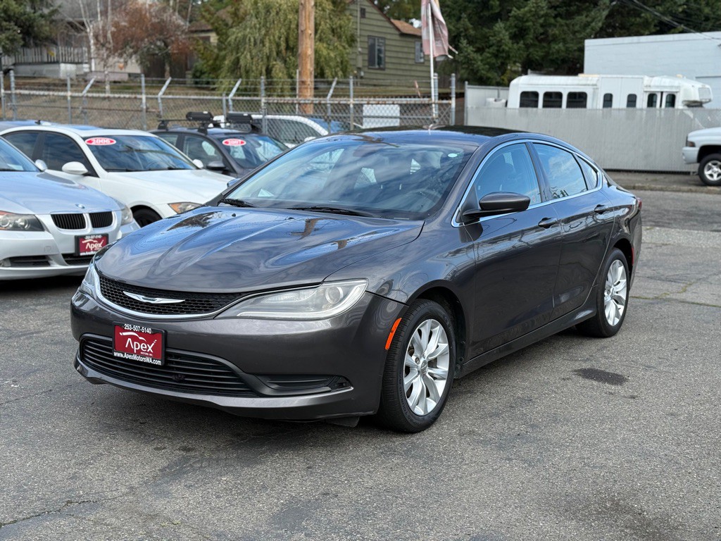 2015 Chrysler 200 Image 1
