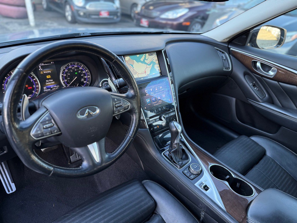 2014 INFINITI Q50 Image 10