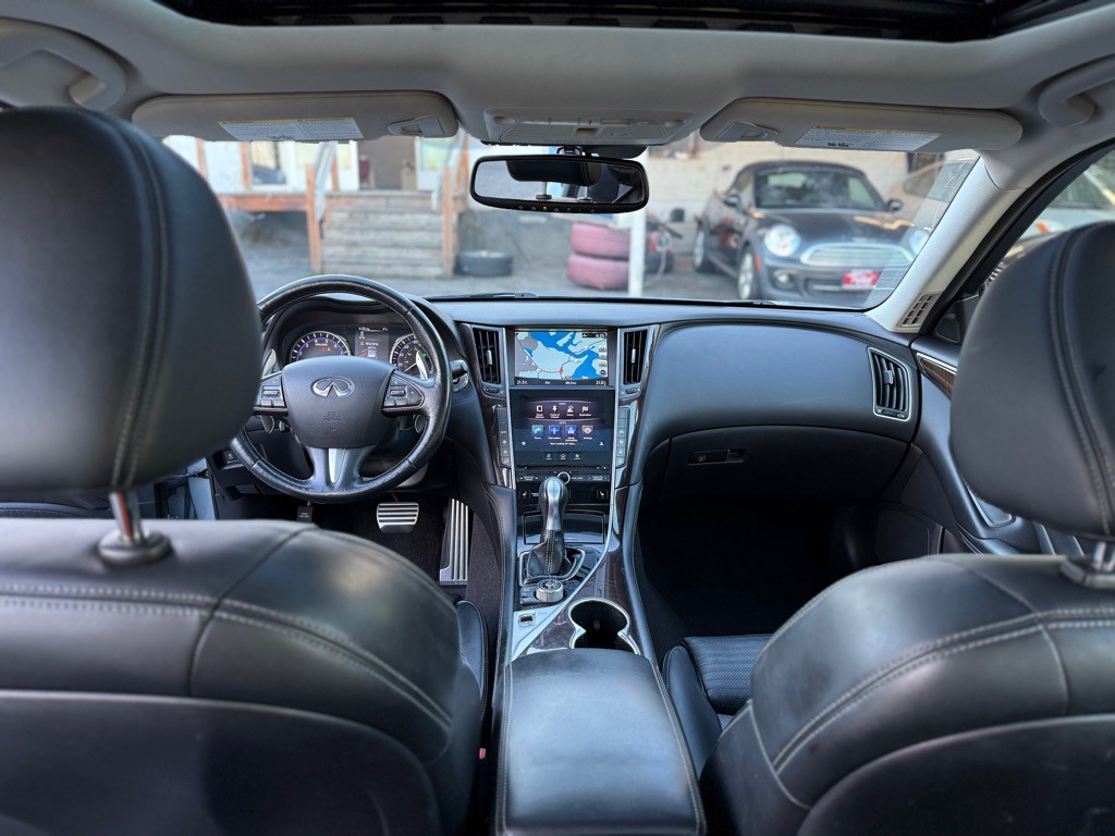 2014 INFINITI Q50 Image 12
