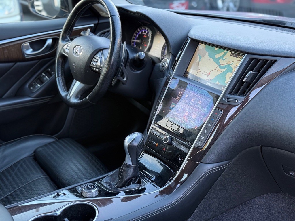 2014 INFINITI Q50 Image 17