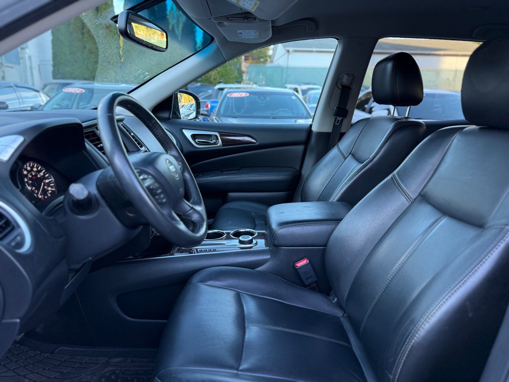 2014 Nissan Pathfinder Image 9