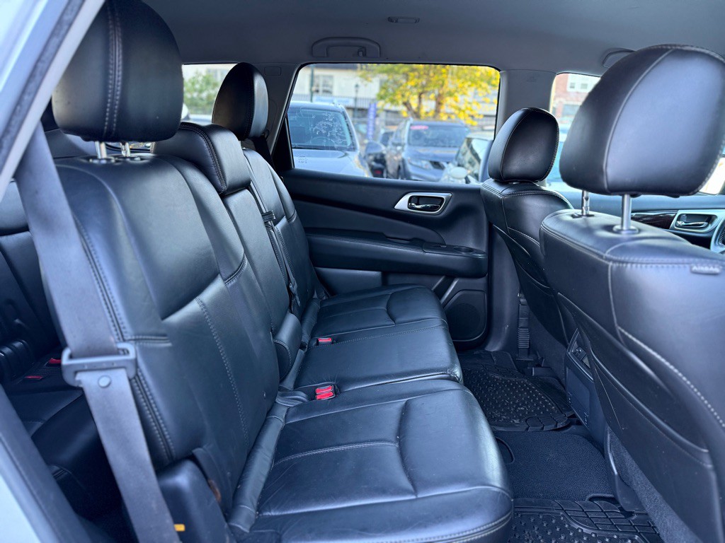 2014 Nissan Pathfinder Image 20