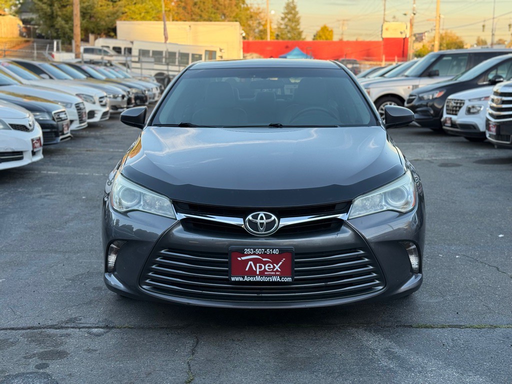 2015 Toyota Camry Image 3