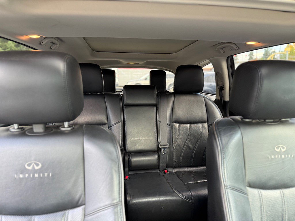 2013 INFINITI JX35 Image 18