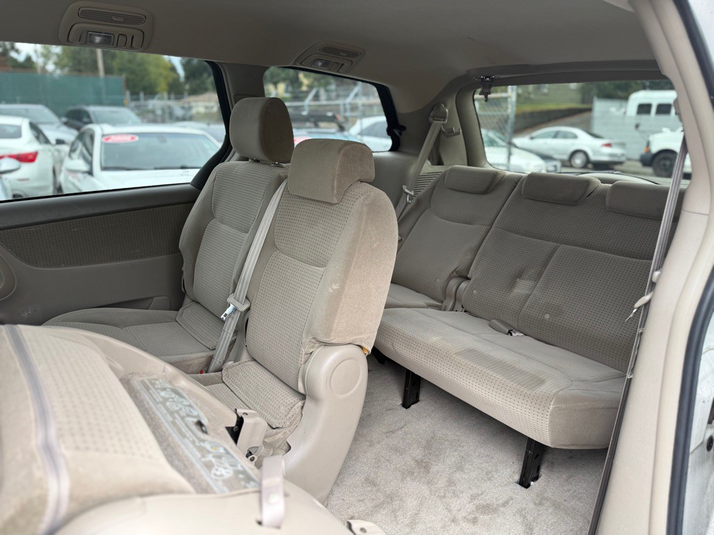2006 Toyota Sienna Image 12