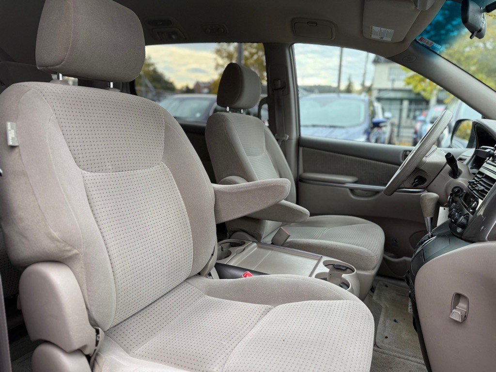 2006 Toyota Sienna Image 17