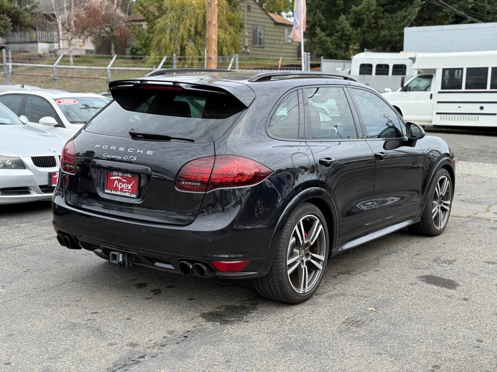 2013 Porsche Cayenne Image 4