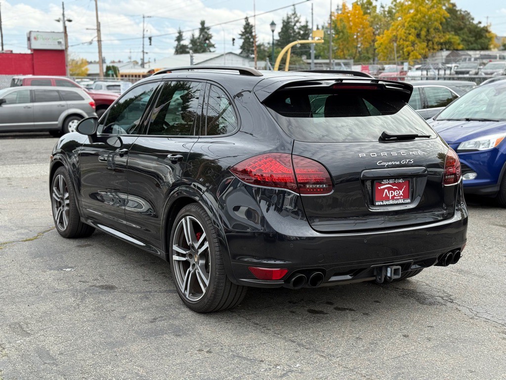 2013 Porsche Cayenne Image 5
