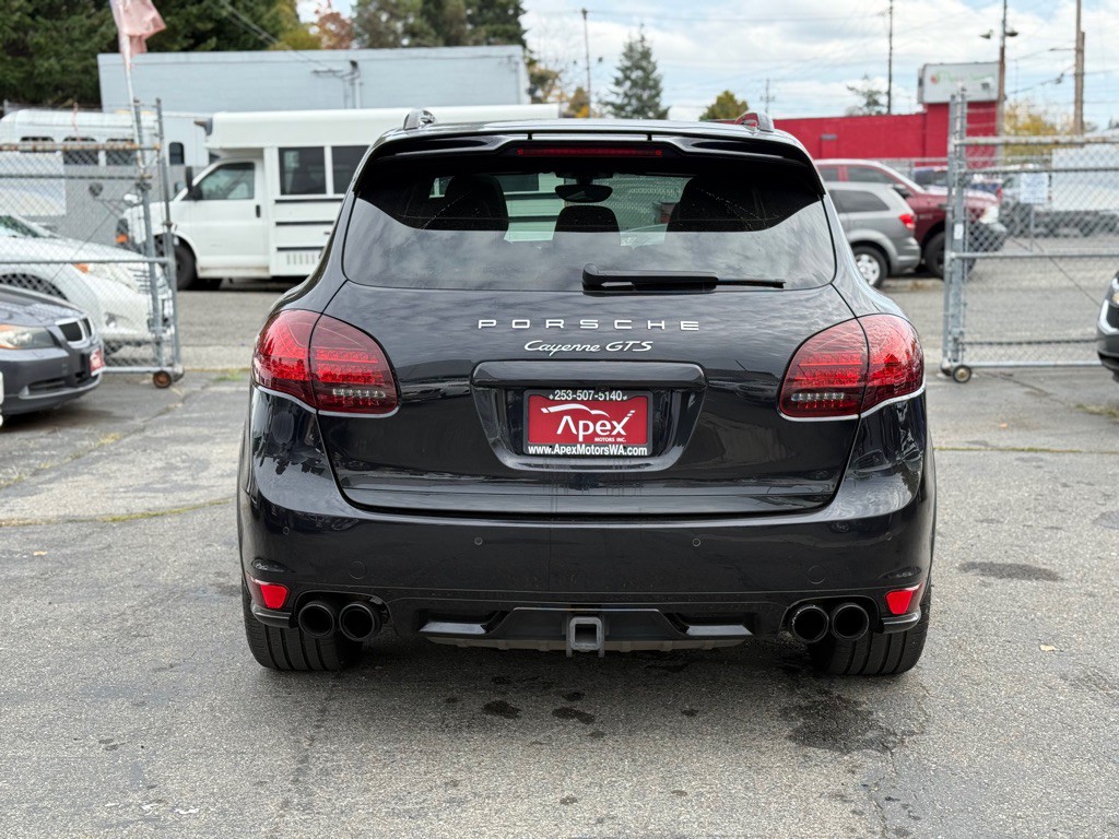 2013 Porsche Cayenne Image 6