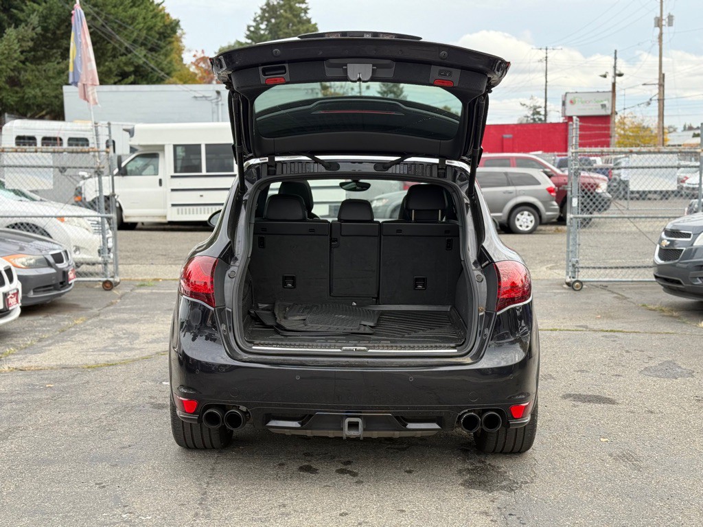 2013 Porsche Cayenne Image 7