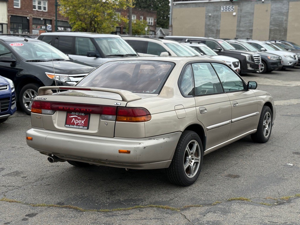 1999 Subaru Legacy Image 4