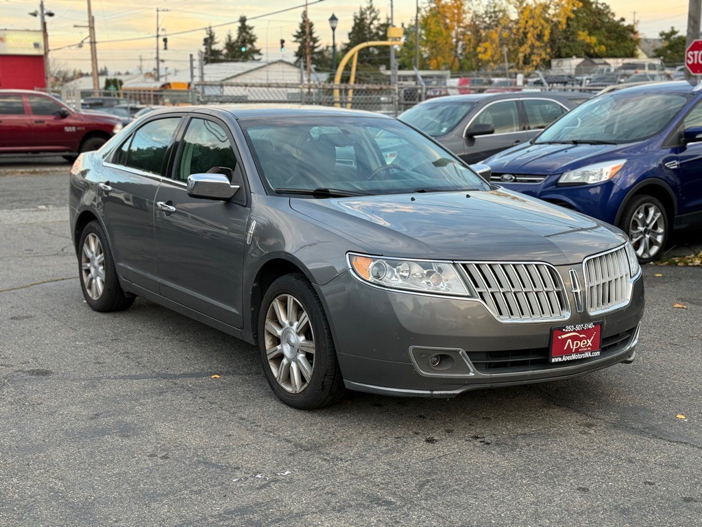 2010 Lincoln MKZ Image 2