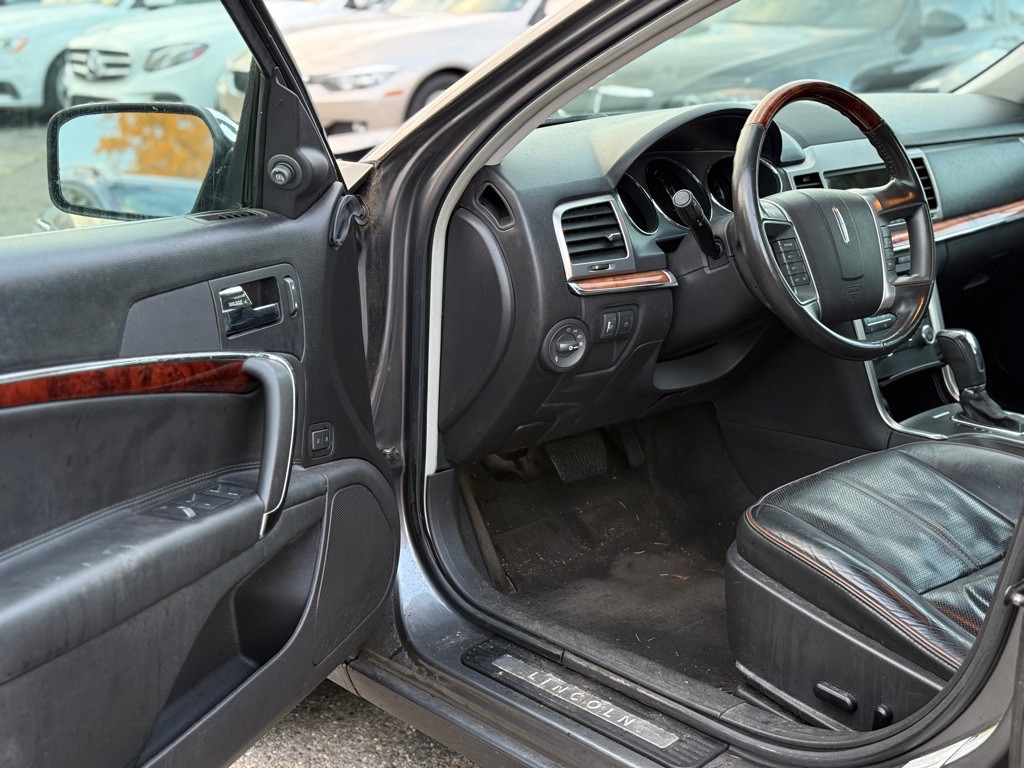 2010 Lincoln MKZ Image 8