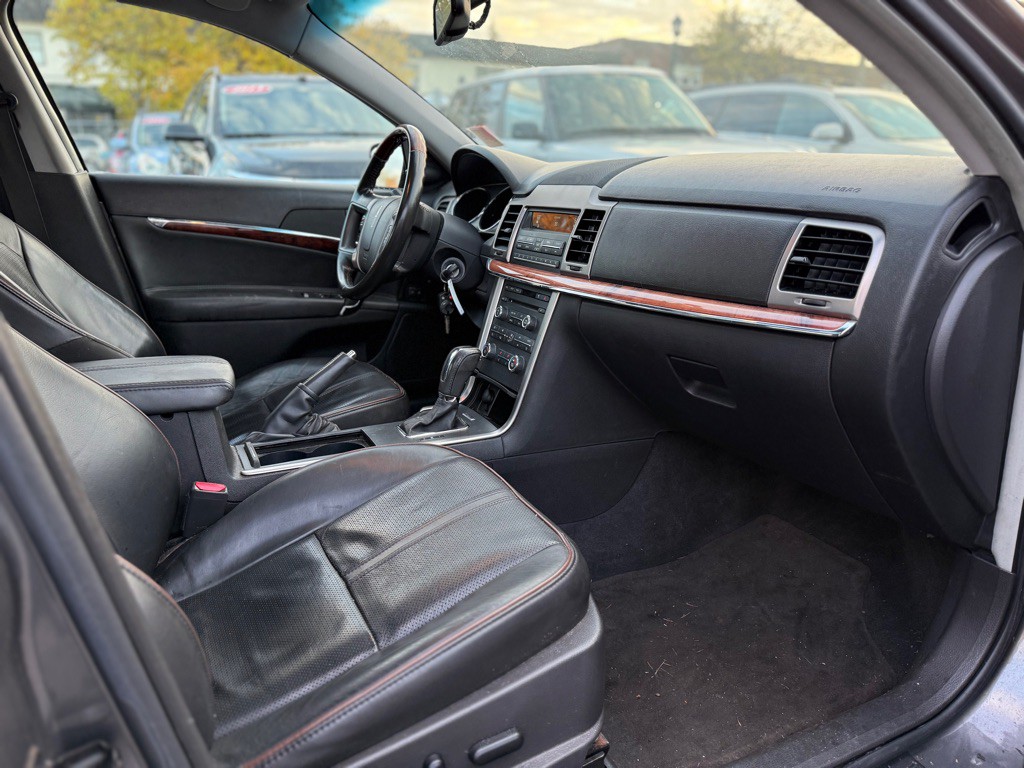 2010 Lincoln MKZ Image 14