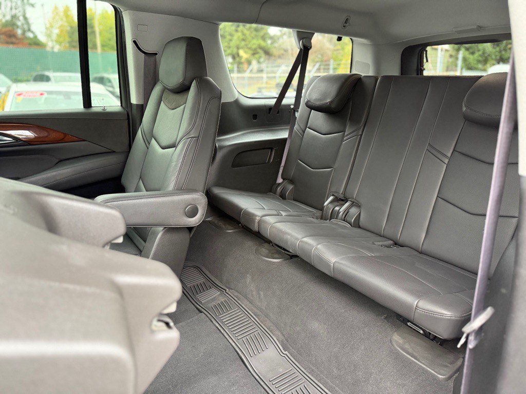 2016 Cadillac Escalade Image 14