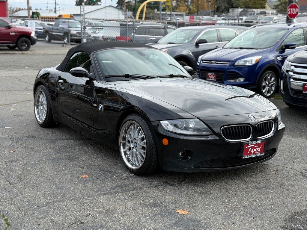 2005 BMW Z4 Image 2