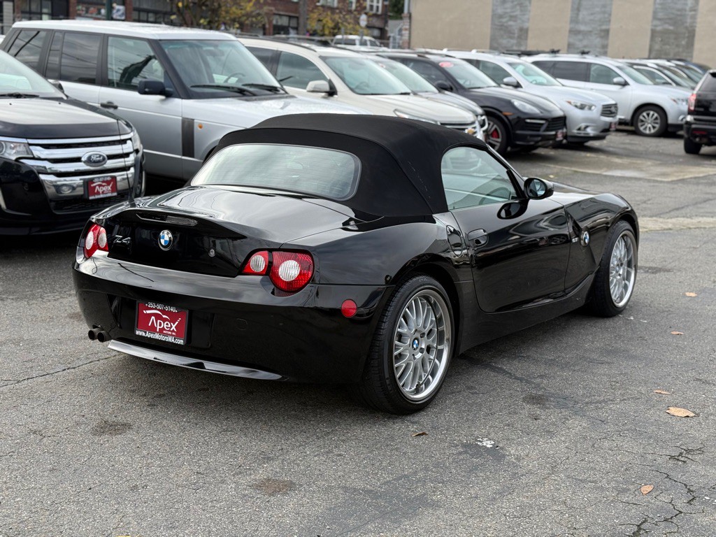 2005 BMW Z4 Image 4