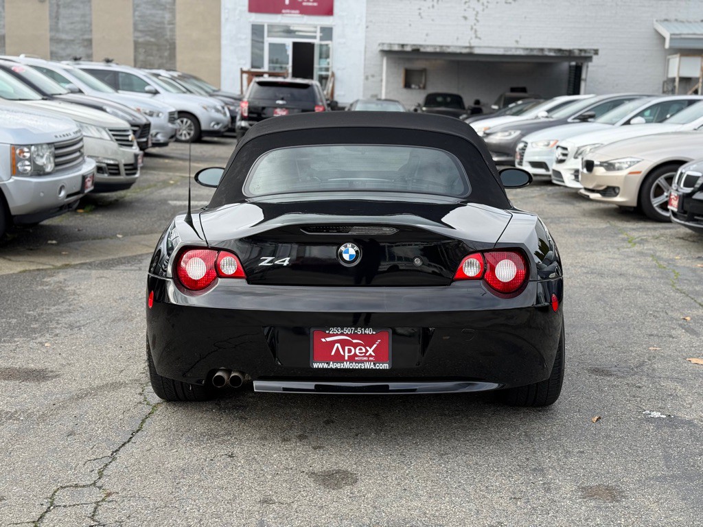 2005 BMW Z4 Image 6