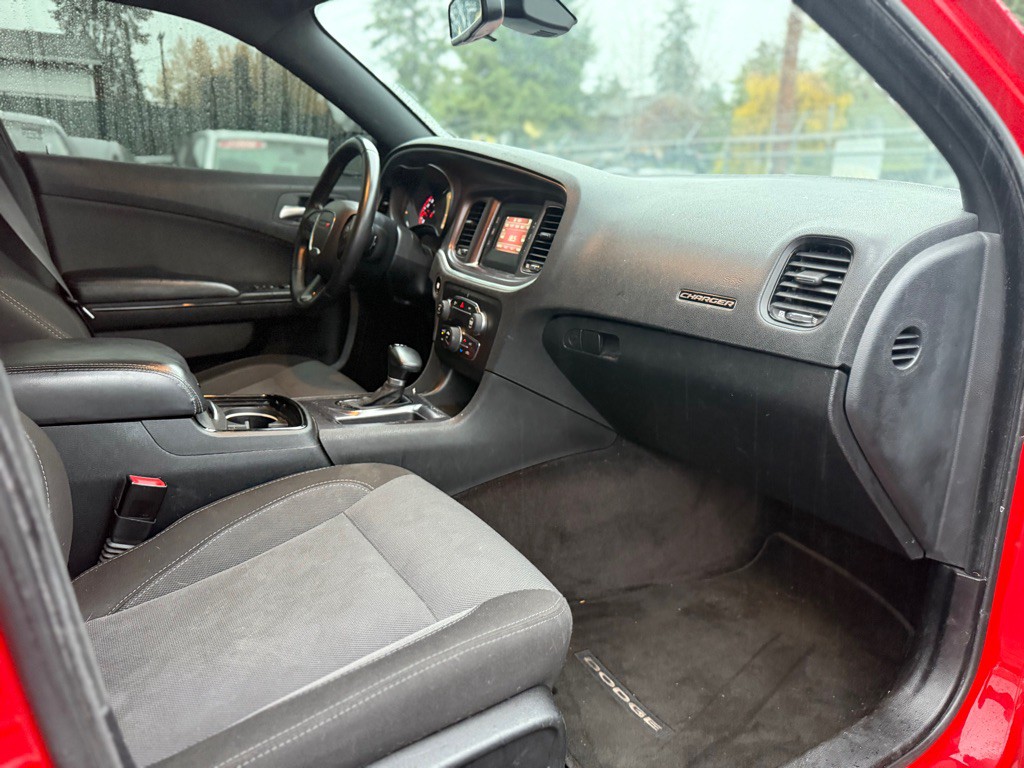 2016 Dodge Charger Image 16