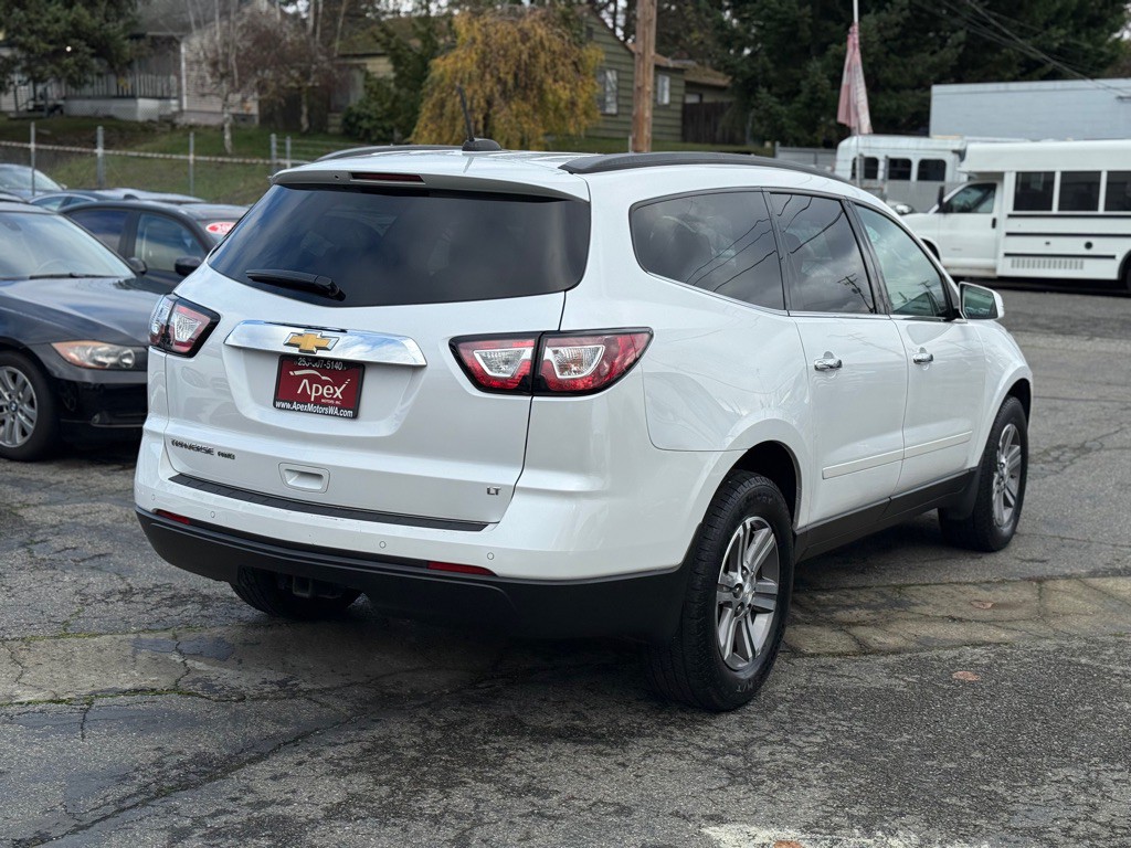 2017 Chevrolet Traverse Image 5