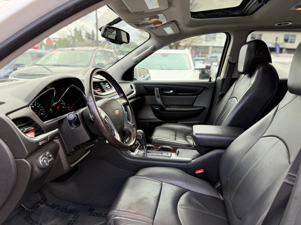 2017 Chevrolet Traverse Image 11