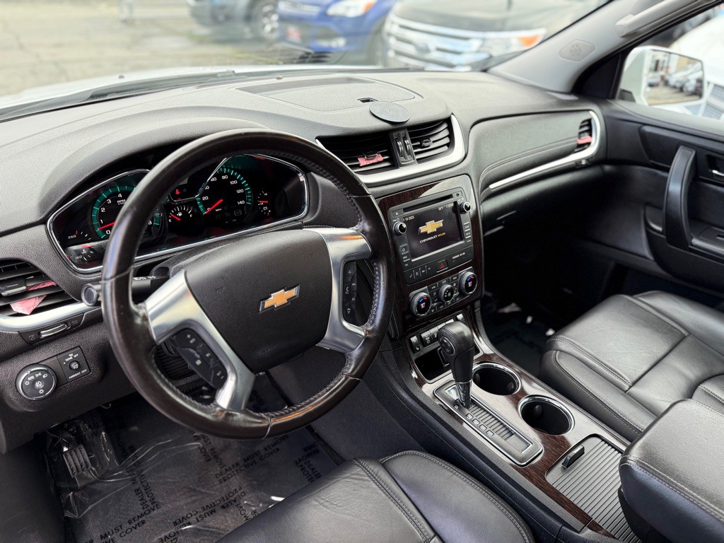 2017 Chevrolet Traverse Image 12