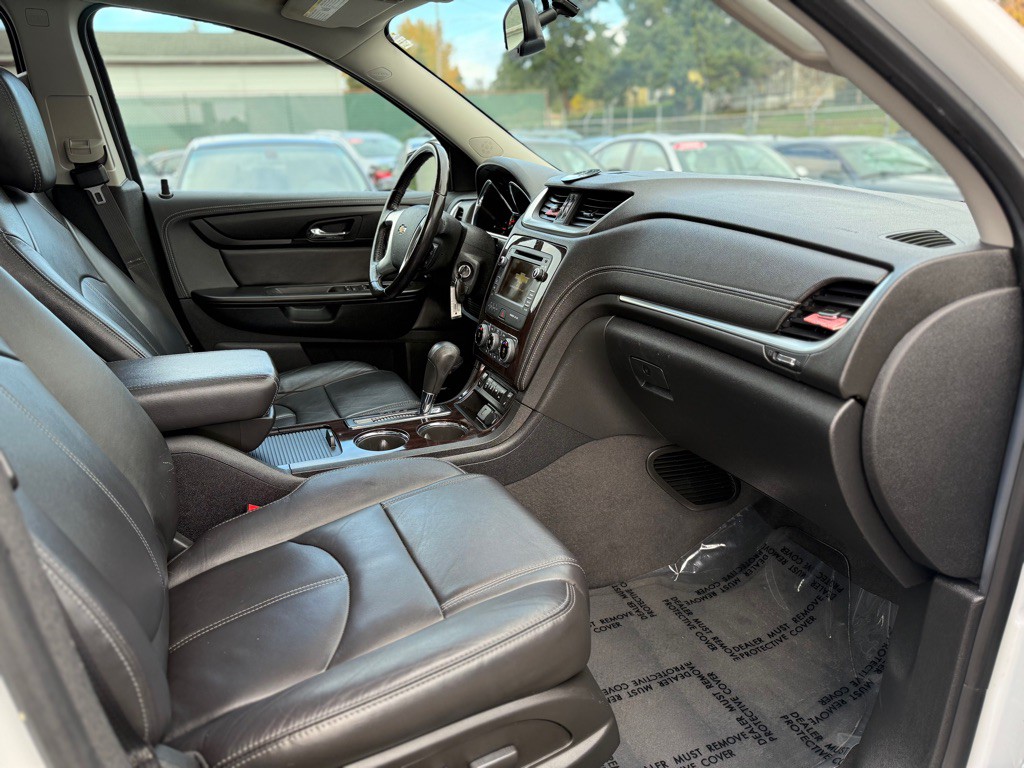 2017 Chevrolet Traverse Image 17