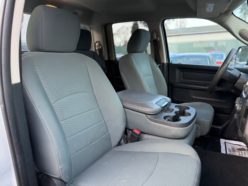 2015 RAM 1500 Image 17