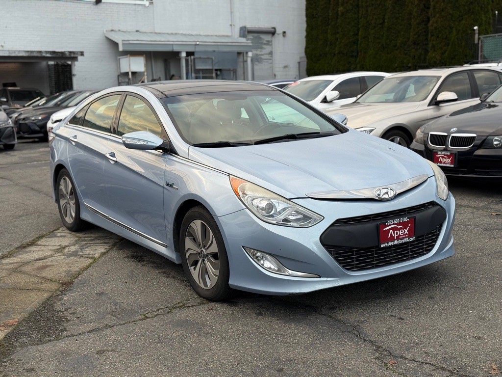 2013 Hyundai Sonata Image 2