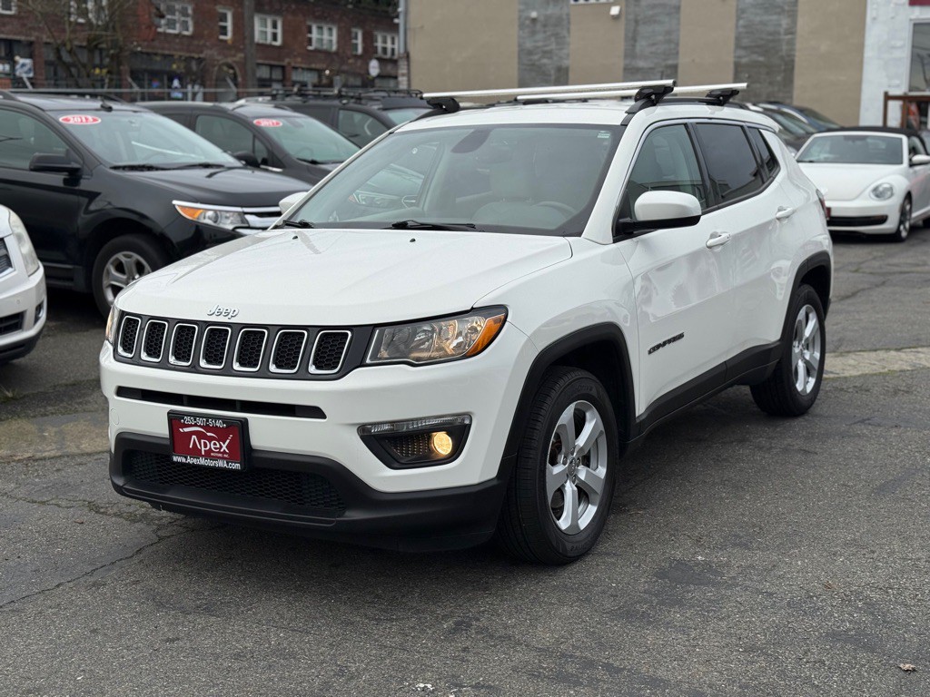 2017 Jeep Compass Image 1