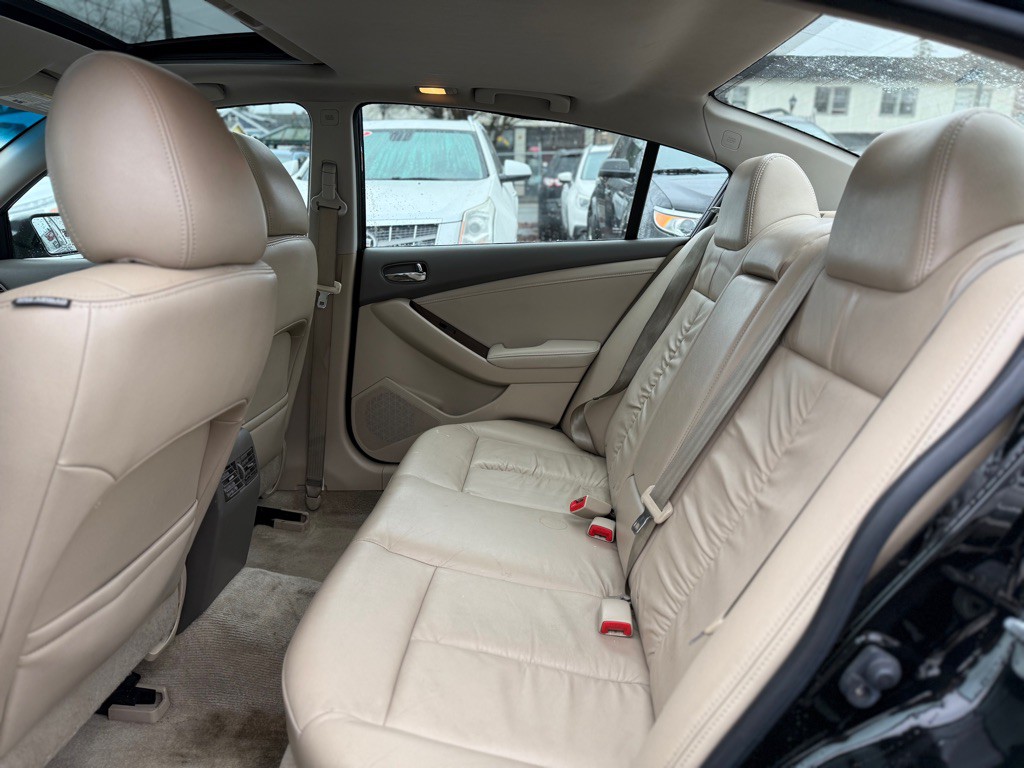 2012 Nissan Altima Image 12