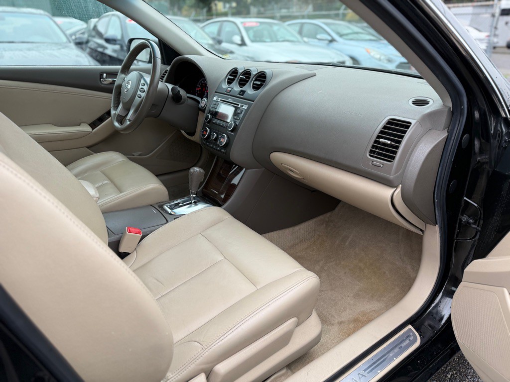 2012 Nissan Altima Image 14