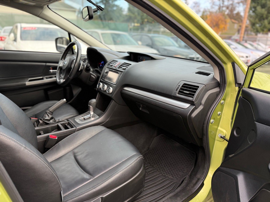 2014 Subaru Crosstrek Image 16