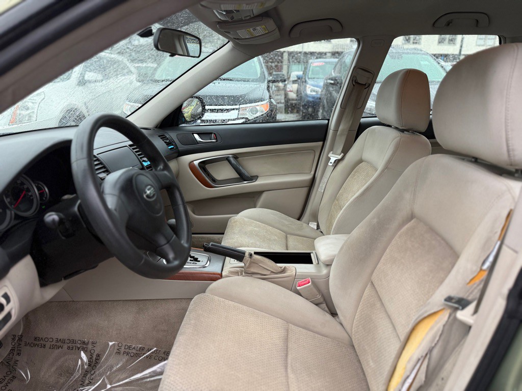 2005 Subaru Outback Image 10