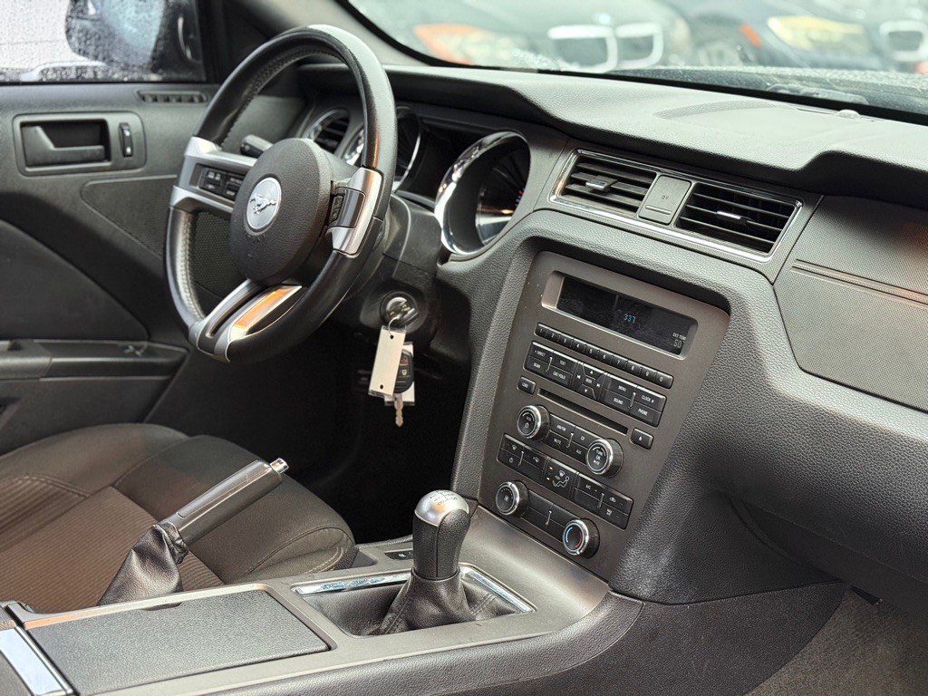 2014 Ford Mustang Image 15