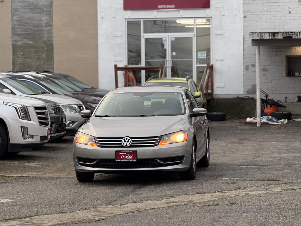2012 Volkswagen Passat Image 4