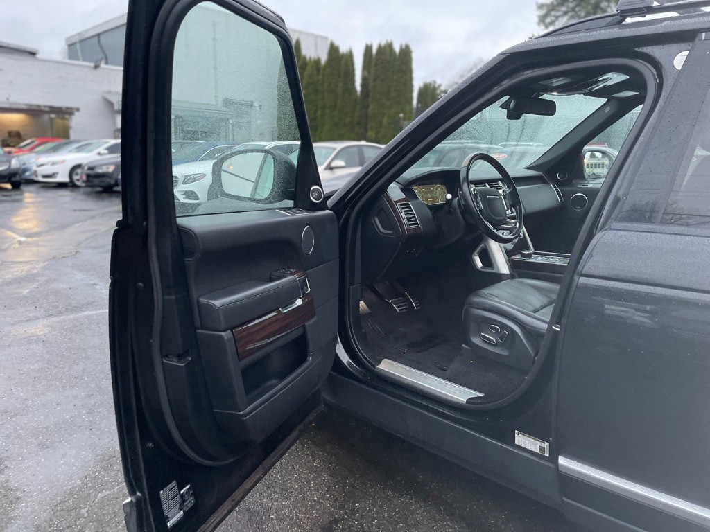 2013 Land Rover Range Rover Image 14