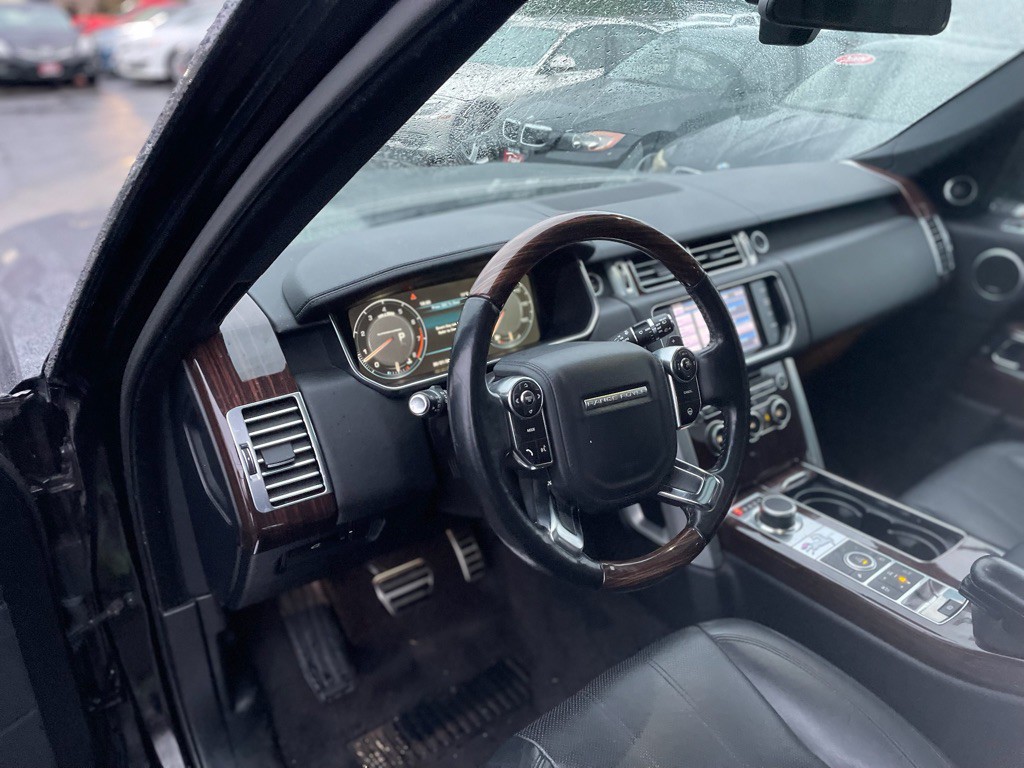 2013 Land Rover Range Rover Image 16