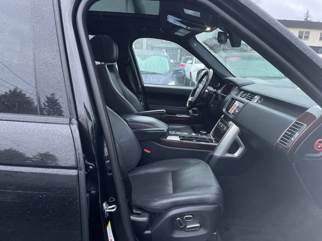 2013 Land Rover Range Rover Image 18