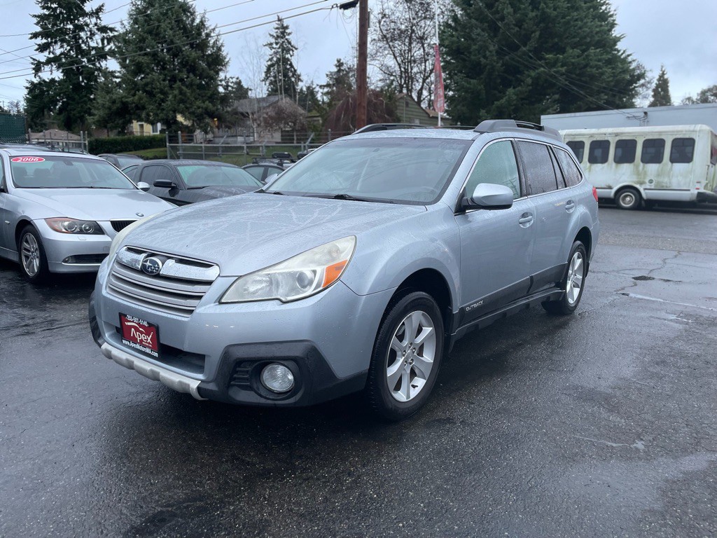 2013 Subaru Outback Image 1