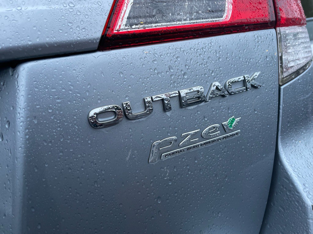 2013 Subaru Outback Image 19